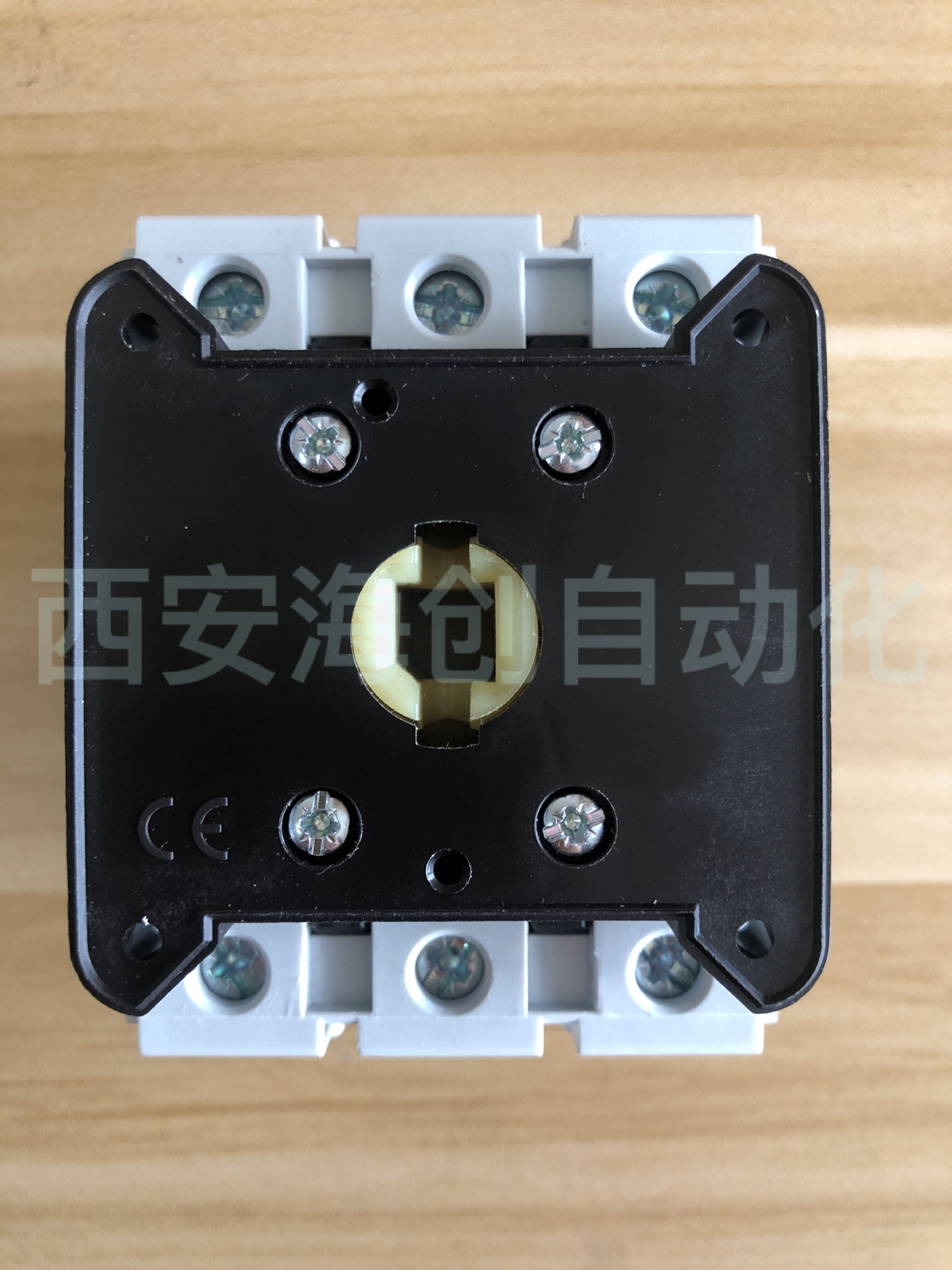 施耐德负荷开关V4C.png
